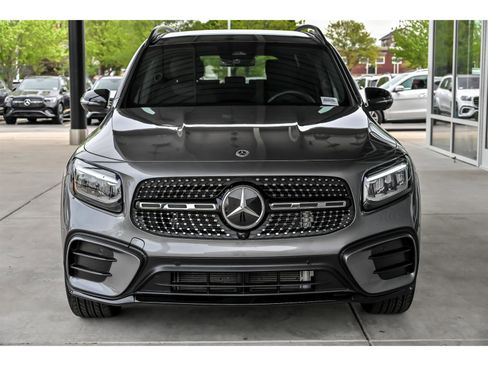 Certified 2025 Mercedes-Benz GLB 250 4MATIC image 4