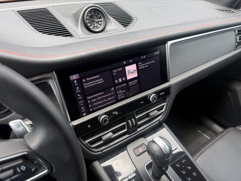 Certified 2023 Porsche Macan GTS AWD/4WD image 29