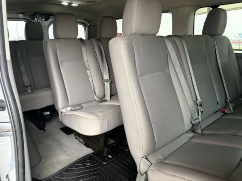 Used 2016 Nissan NV 3500 SV image 19