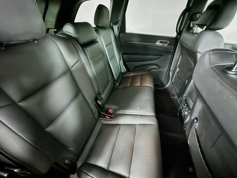 Used 2016 Jeep Grand Cherokee Laredo w/ Quick Order Package 23E AWD/4WD image 31