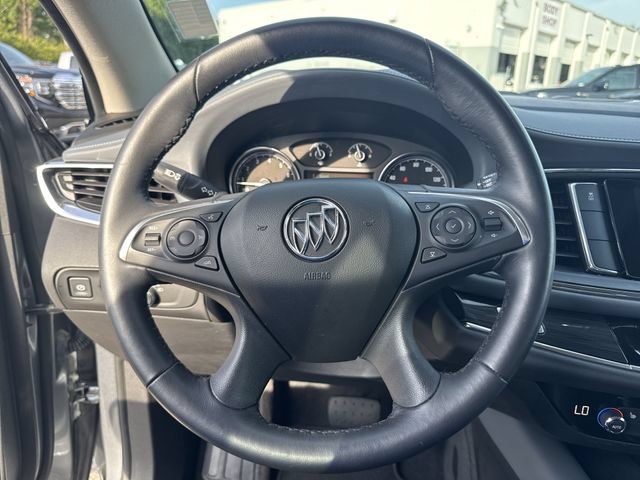 Used 2018 Buick Enclave Essence FWD image 11