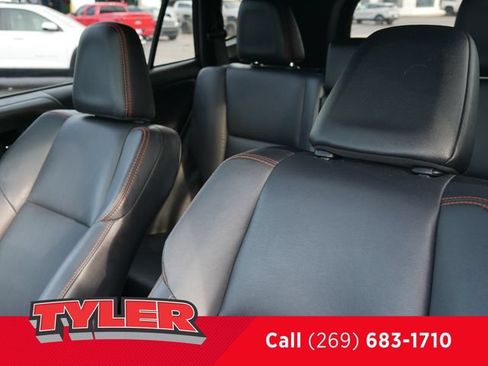 Used 2017 Toyota RAV4 SE w/ Power Extra Value Package AWD/4WD image 36