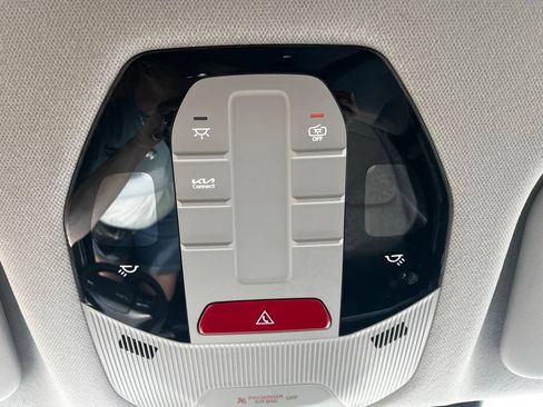 Used 2025 Kia K4 FWD image 23