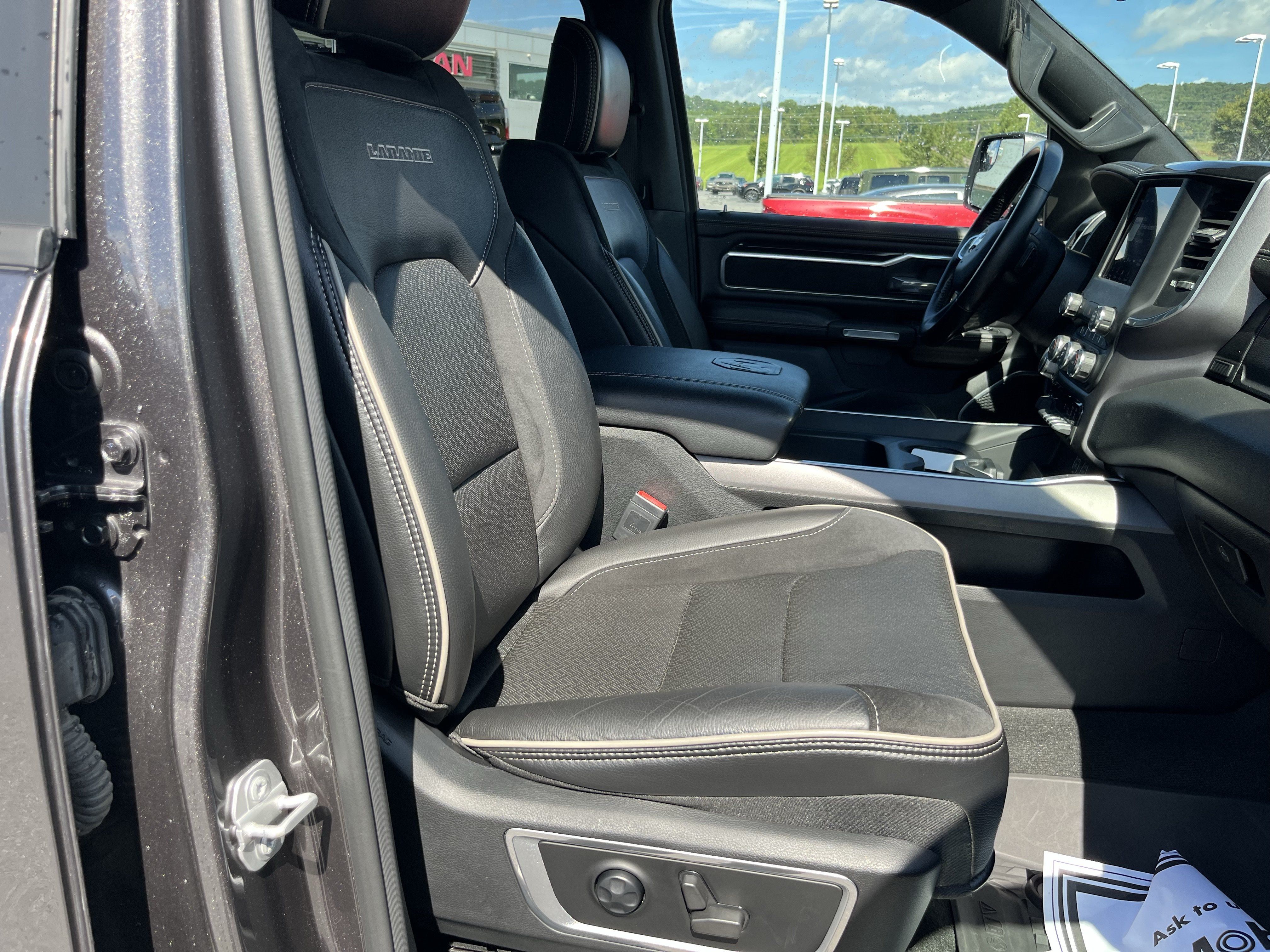 Used 2021 RAM 1500 Laramie w/ Sport Appearance Package AWD/4WD image 3