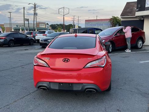 Used 2014 Hyundai Genesis 2.0T image 10