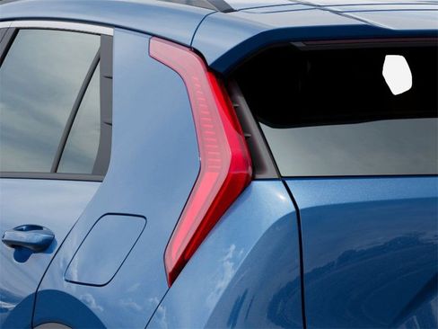 New 2025 Kia Niro EX image 11