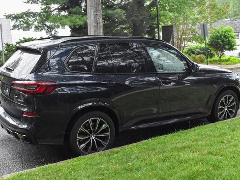 Used 2023 BMW X5 xDrive40i w/ M Sport Package AWD/4WD image 8