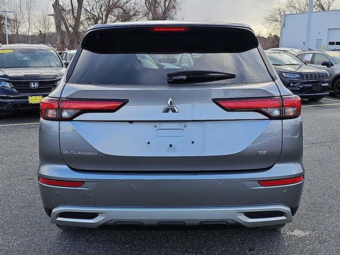 Used 2024 Mitsubishi Outlander SE image 5