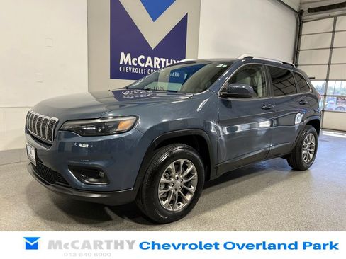 Used 2020 Jeep Cherokee Latitude Plus AWD/4WD image 9