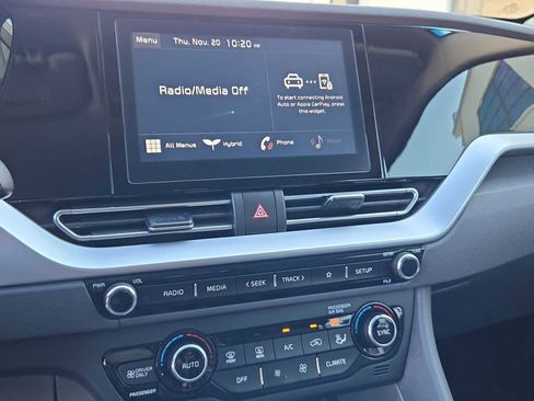 Used 2021 Kia Niro LX image 26