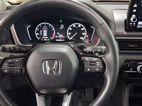 Used 2025 Honda Pilot Touring image 14