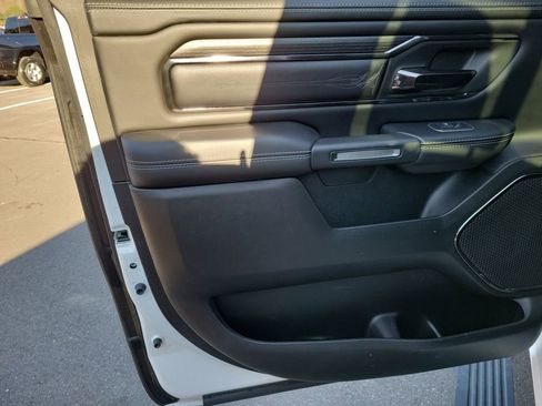 Used 2022 RAM 1500 Limited w/ Body Color Bumper Group image 27