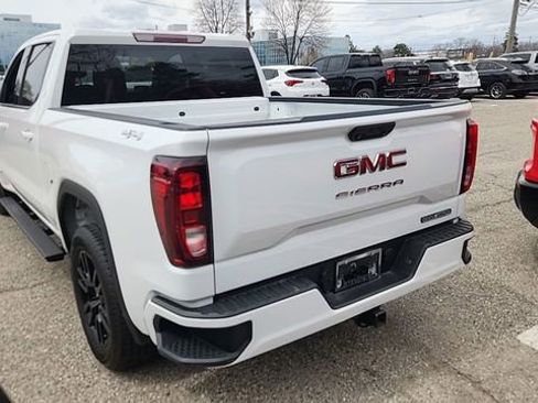 Used 2023 GMC Sierra 1500 Elevation AWD/4WD image 2