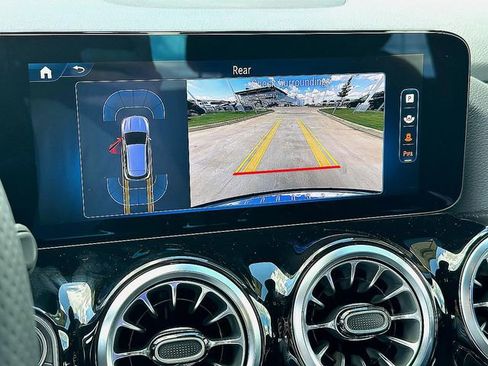 Certified 2025 Mercedes-Benz GLA 35 AMG 4MATIC image 15