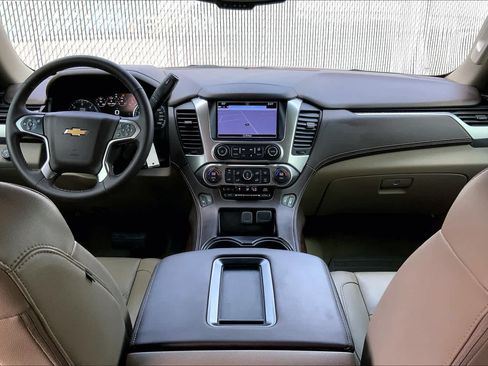Used 2017 Chevrolet Tahoe LT AWD/4WD image 16