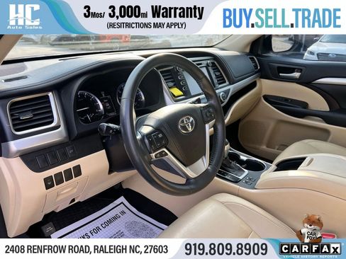 Used 2016 Toyota Highlander XLE image 13