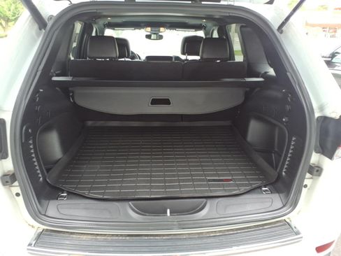 Used 2022 Jeep Grand Cherokee Limited AWD/4WD image 29