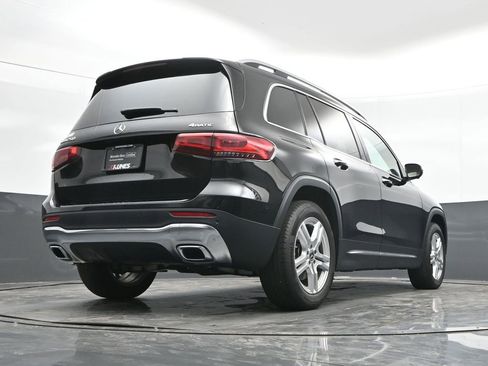 Used 2023 Mercedes-Benz GLB 250 4MATIC image 45
