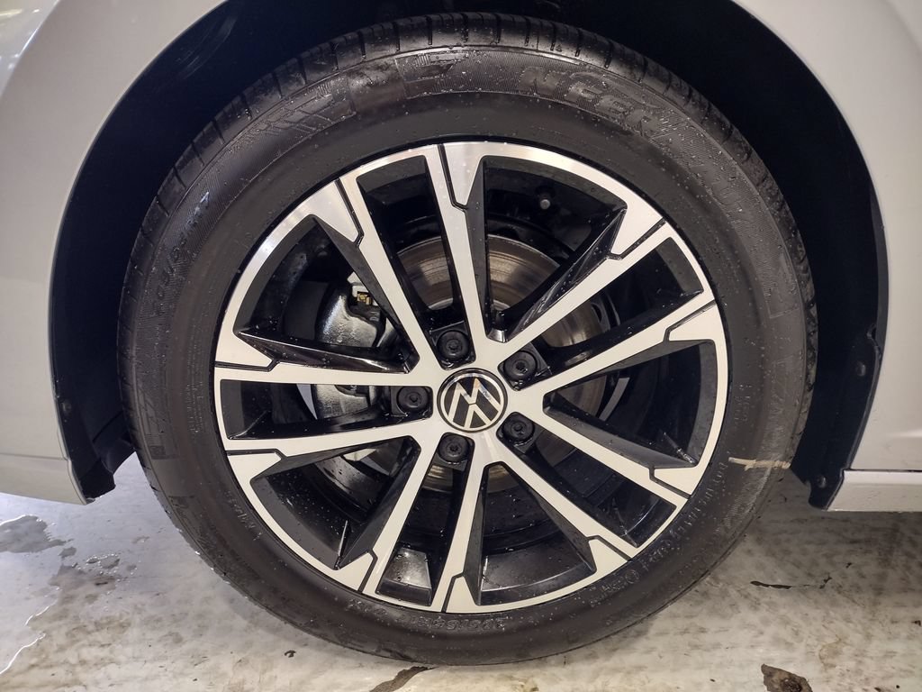 New 2026 Volkswagen Jetta Sport FWD image 5