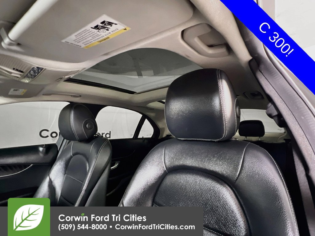 Used 2017 Mercedes-Benz C 300 Sedan image 24