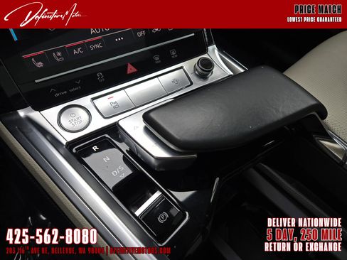 Used 2019 Audi e-tron Prestige w/ Prestige Package image 39
