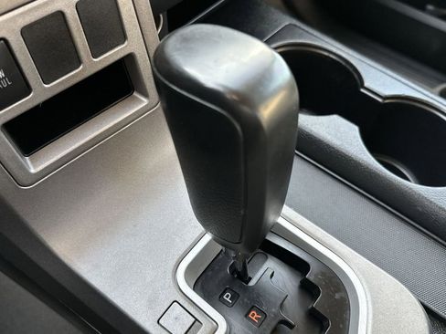 Used 2010 Toyota Tundra 4x4 Double Cab image 18