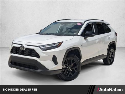 Certified 2025 Toyota RAV4 XLE FWD image 1