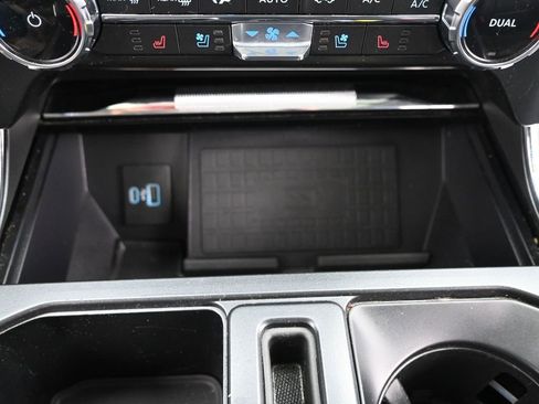 Used 2022 Ford F150 Lariat w/ Max Trailer Tow Package image 34