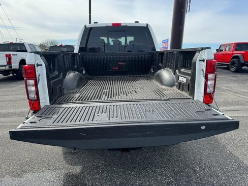 Used 2021 Ford F250 Lariat w/ Lariat Value Package image 6