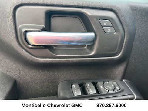 Used 2022 Chevrolet Silverado 1500 Custom image 11