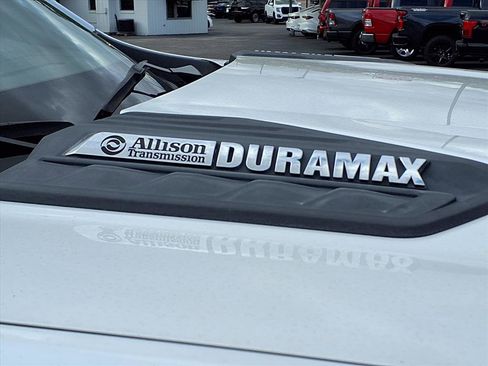 Used 2023 Chevrolet Silverado 2500 LTZ w/ LTZ Convenience Package image 29