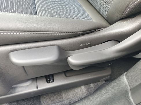 New 2026 Buick Envista Preferred image 18