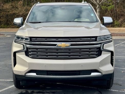 Used 2021 Chevrolet Tahoe Premier w/ Premium Package image 12