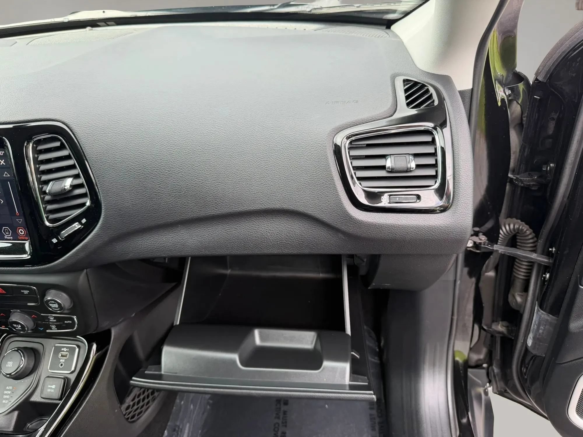 Used 2020 Jeep Compass Limited AWD/4WD image 49