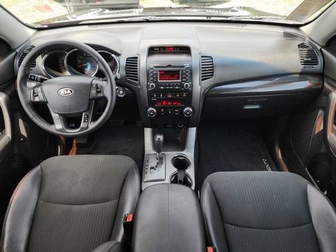 Used 2011 Kia Sorento EX FWD image 18