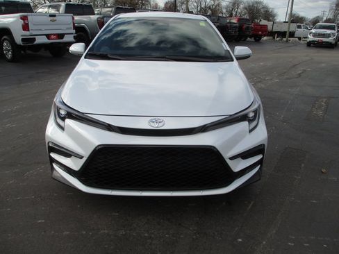 Used 2025 Toyota Corolla SE image 9