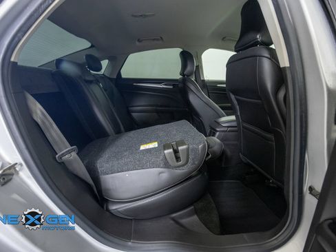 Used 2016 Ford Fusion Titanium FWD image 35