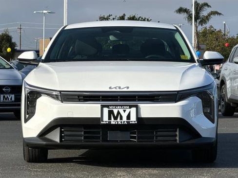 New 2025 Kia K4 LXS image 9