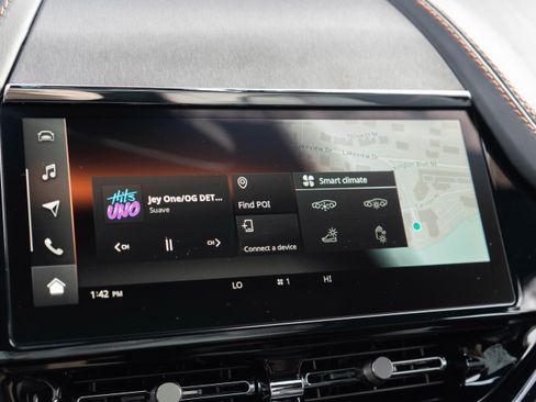 New 2026 Aston Martin DBX 707 AWD/4WD image 16