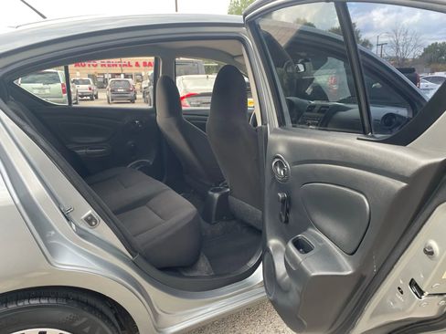 Used 2014 Nissan Versa S Plus image 18