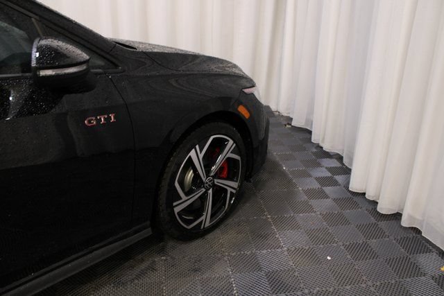 New 2026 Volkswagen GTI SE FWD image 25