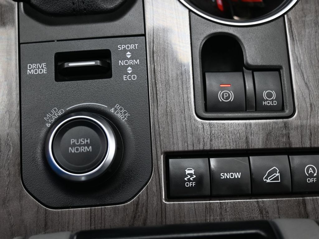Used 2022 Toyota Highlander Platinum AWD/4WD image 26