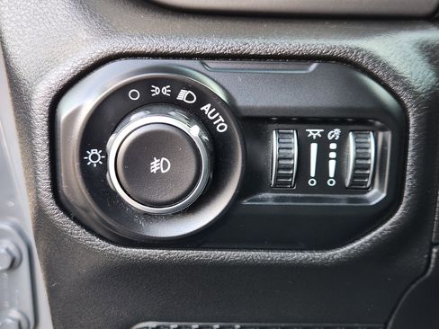 Used 2021 Jeep Wrangler Unlimited Sport image 25