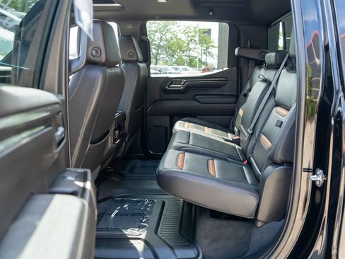 Used 2022 GMC Sierra 1500 AT4 w/ AT4 Premium Package AWD/4WD image 13