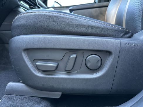 Certified 2025 MAZDA CX-90 3.3 Turbo S w/ Premium Package image 12