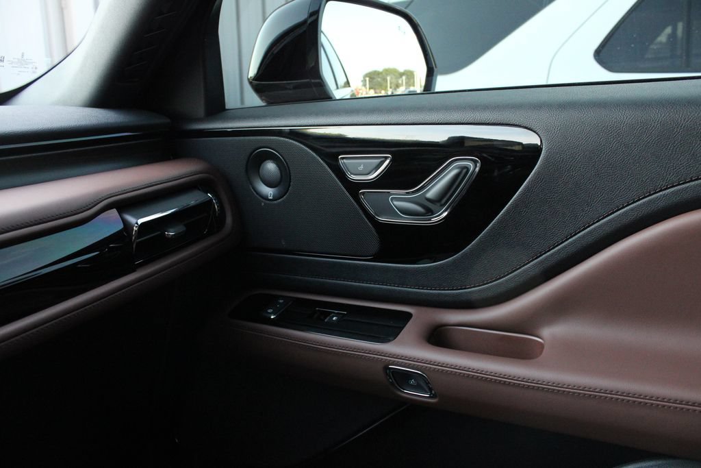 New 2027 Lincoln Aviator Reserve AWD/4WD image 20