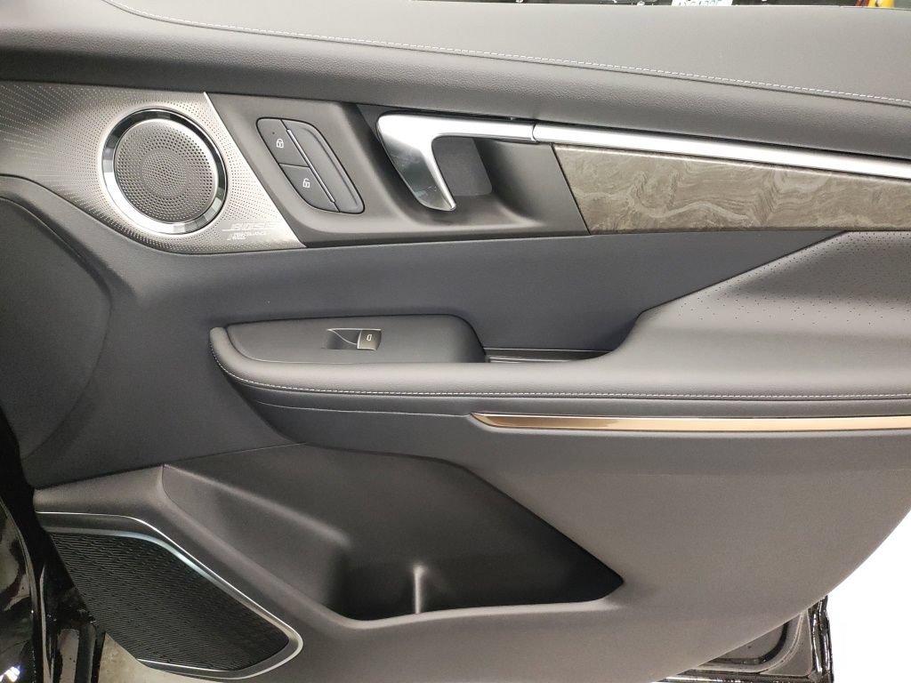 New 2026 Buick Enclave Avenir AWD/4WD image 9