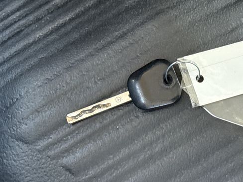 Certified 2022 GMC Savana 2500 w/ Driver Convenience Package image 32