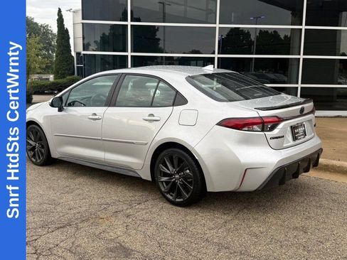Used 2024 Toyota Corolla XSE FWD image 5