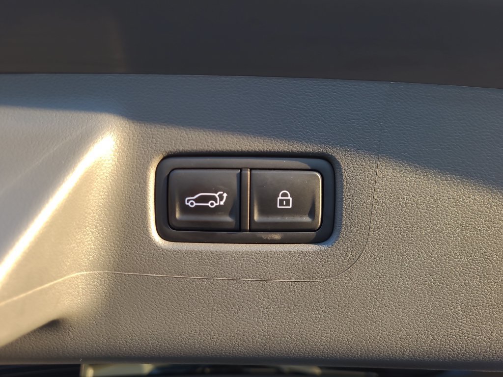 Used 2026 Hyundai Santa Fe SEL AWD/4WD image 17